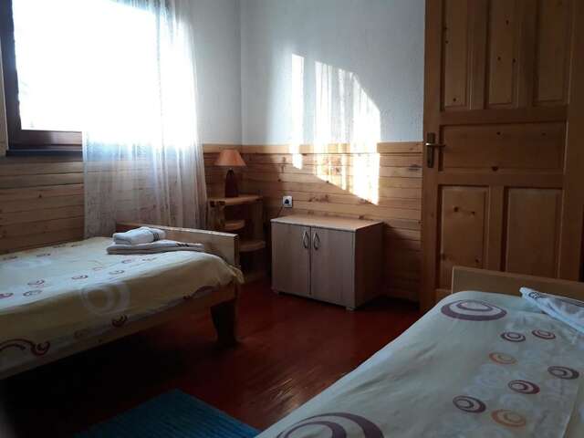 Проживание в семье Woden apartment Жабляк-37